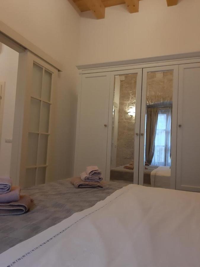 Sessa's Palace Apartman *