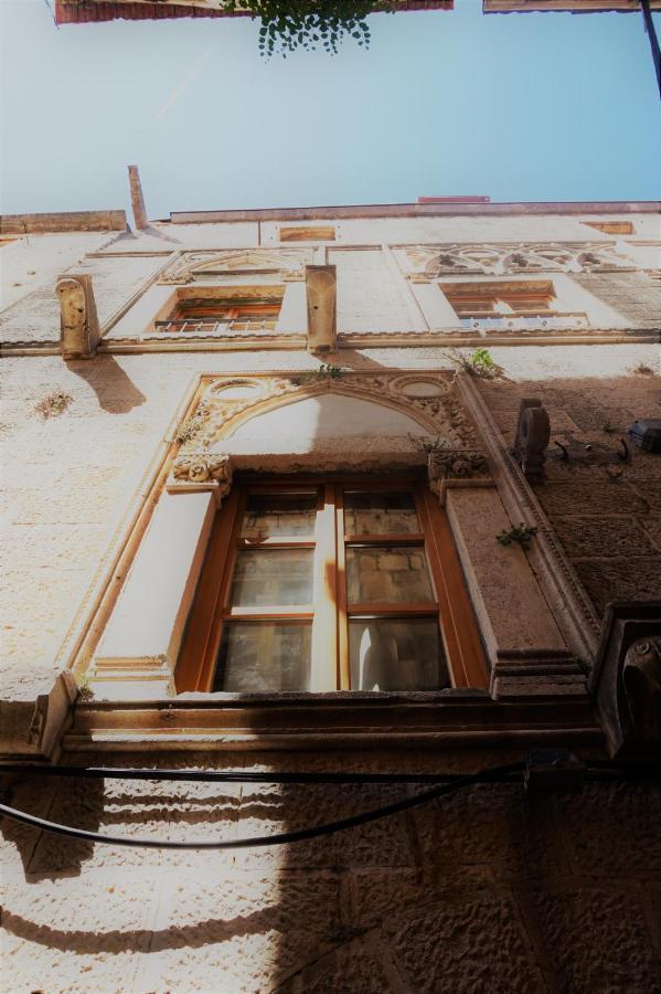 Sessa's Palace Apartment *