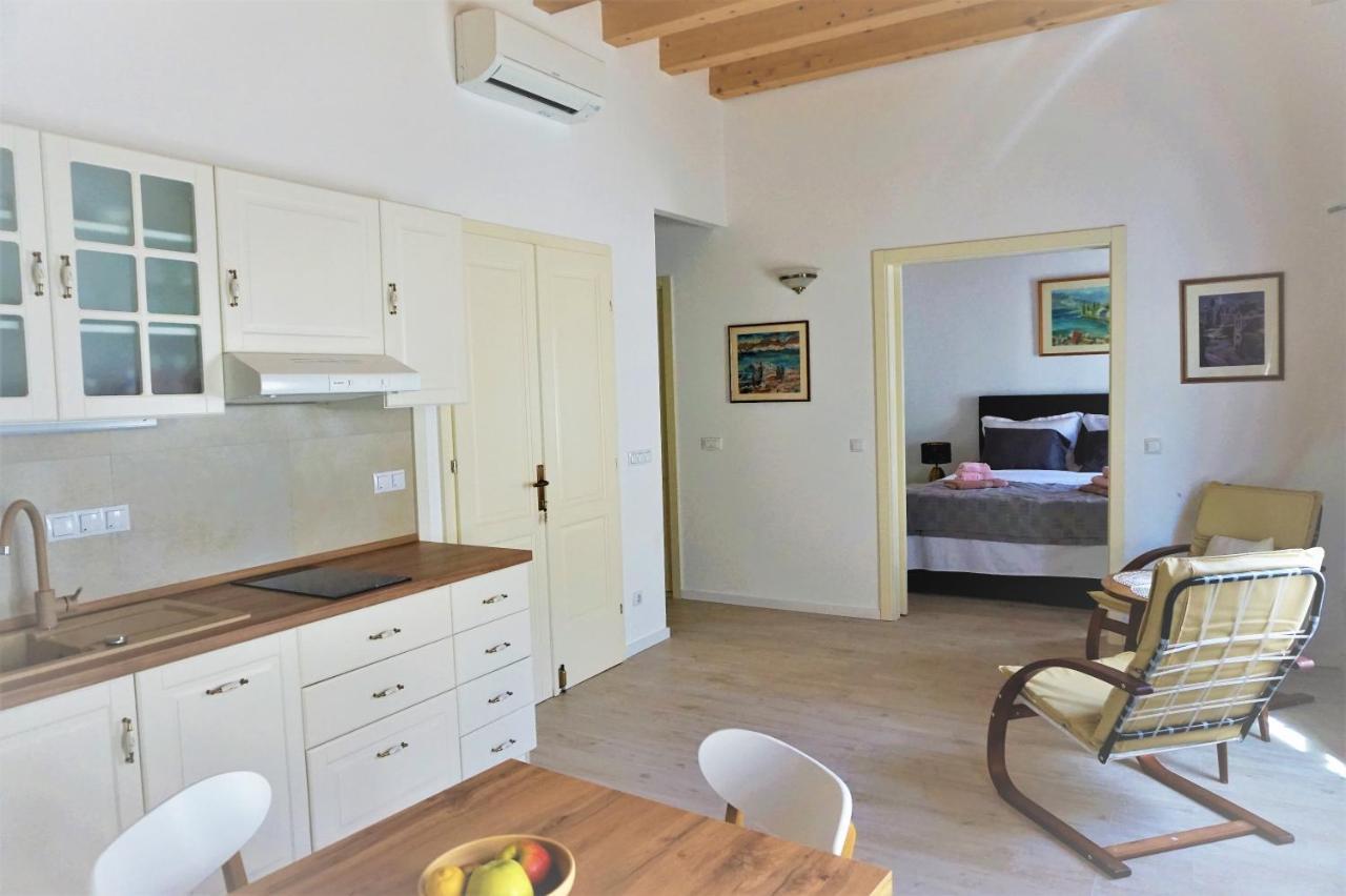 Sessa's Palace Apartment Korcula Town